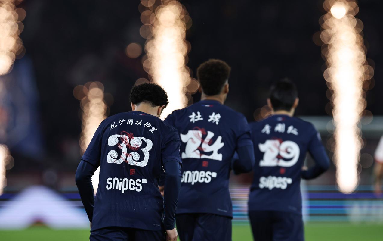 海港成立20周年！徐根宝致辞：俱乐部成绩首先要感谢球迷（海港成立二十周年，徐根宝致辞：俱乐部成绩首功在球迷）