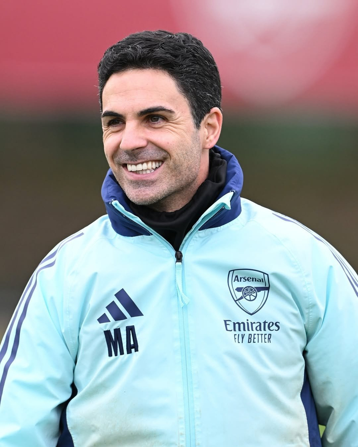 教练关键换人被疯狂讨论（关键时刻换人引发热议）