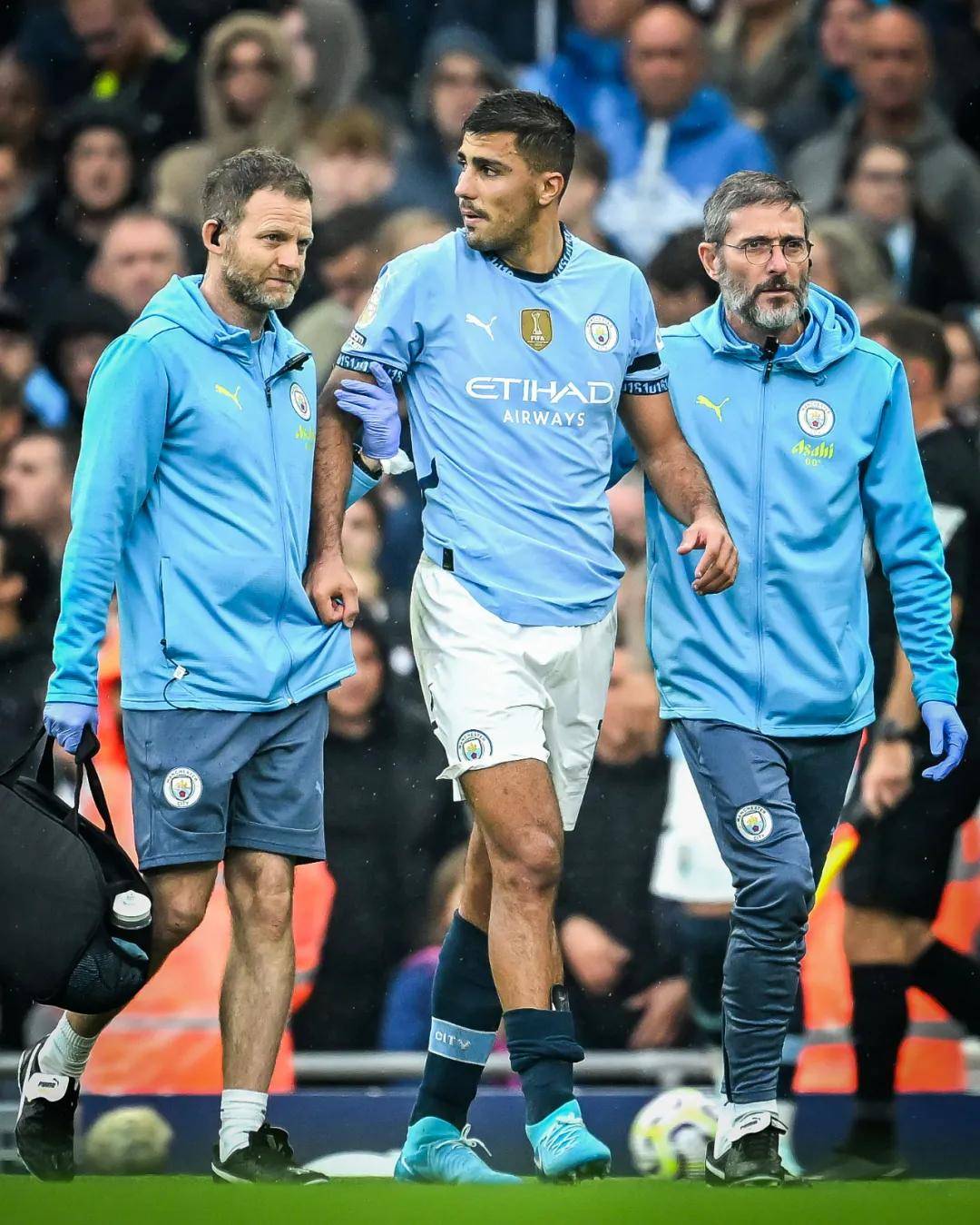 同曦以速度压制对手（同曦以快制胜）