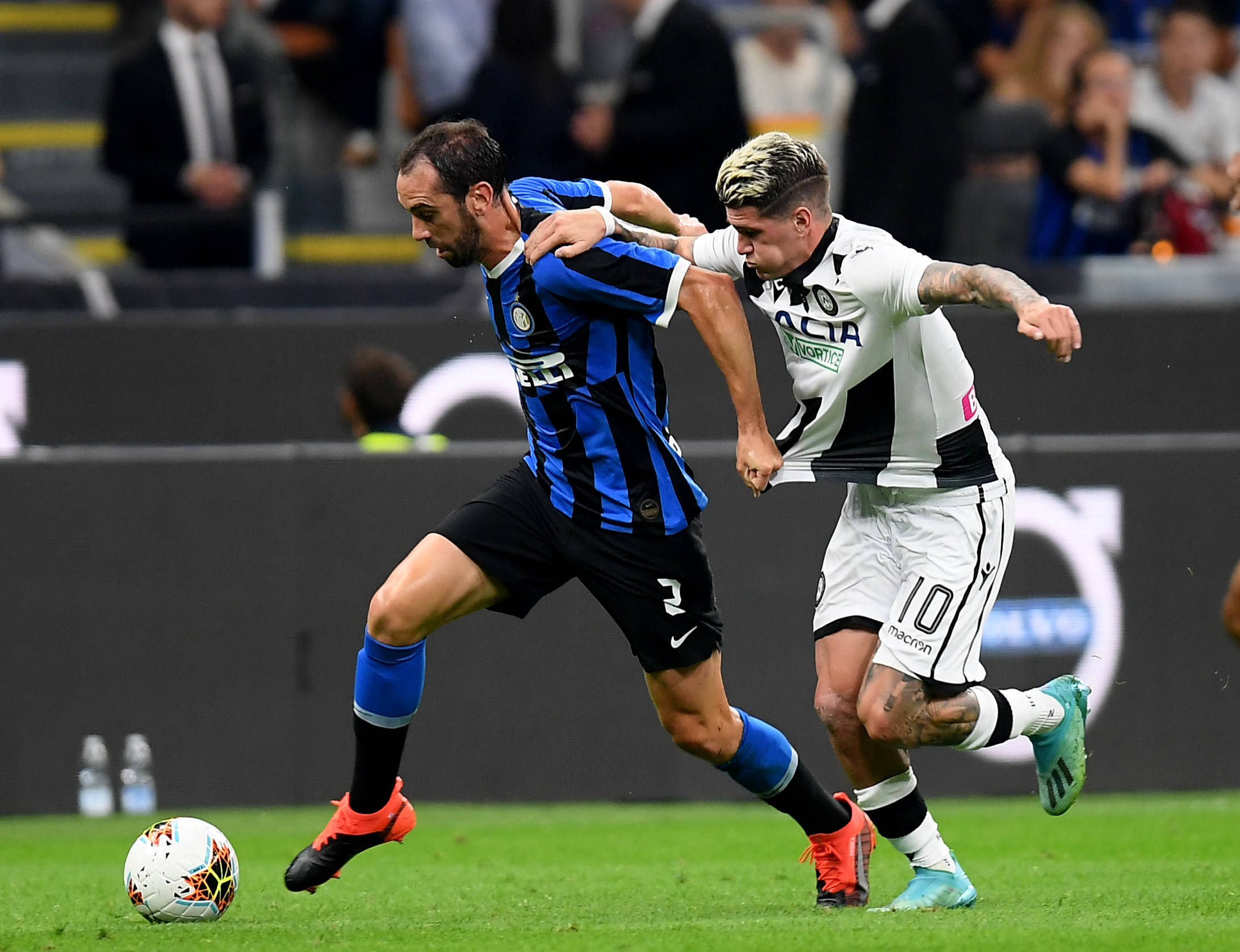 2025／26赛季英超：魔鬼赛程！维拉三天内连战切尔西和阿森纳（英超2025／26赛季：维拉三天连遇切尔西与阿森纳，魔鬼赛程来袭）