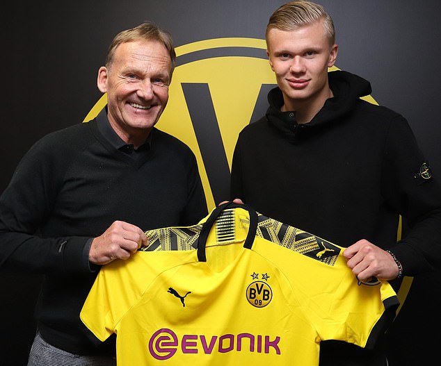 意甲10月最佳球员候选：恰尔汗奥卢、莱奥、安古伊萨在列（意甲10月最佳球员候选名单：恰尔汗奥卢、莱奥、安古伊萨入围）